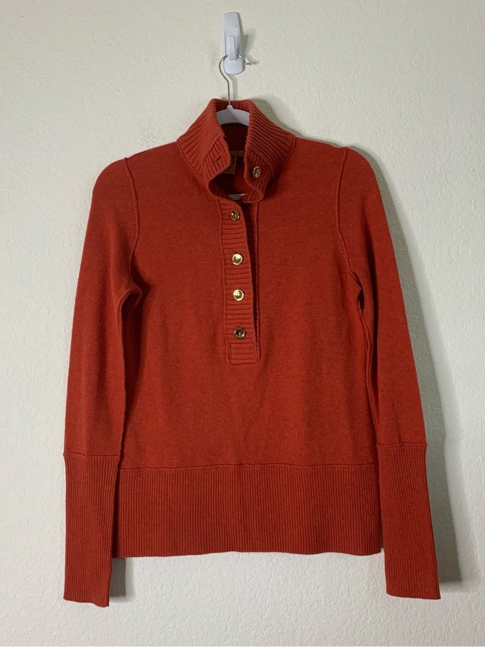 Tory Burch women’s orange wool/ cashmere long sleeve turtleneck sweater S
